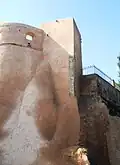 برج مستطيل مجاور لبرج سيدي مخلوف