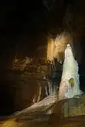 كهف أماتيرسكا، من الداخل