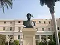 الدمرداش باشا مرتديا اللبس العربي (داخل مستشفي الدمرداش الجراحي)