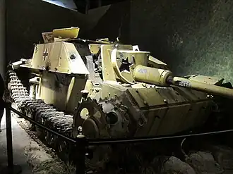 StuG III Ausf.G - متحف الحرب الكندي.
