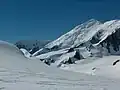 الجبال في جزيرة ليفينغستون