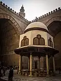 الفسقية والصحن المكشوف