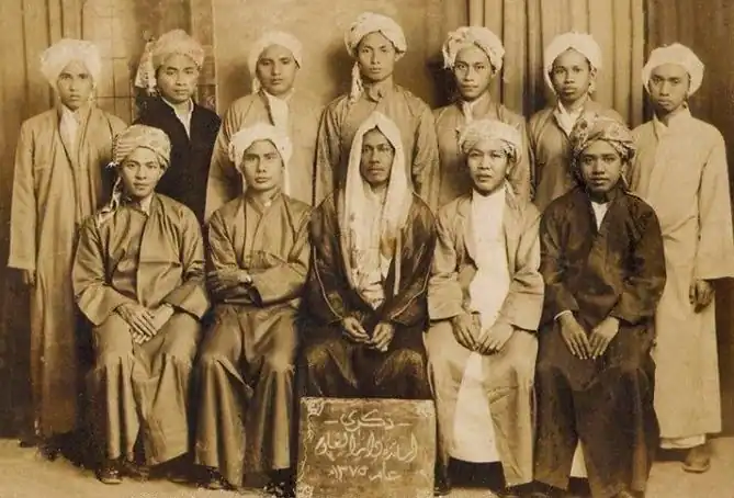 The Teachers at Madrasah Darul Ulum Mecca from Indonesia