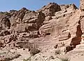 الجزء المنحوت في الجبال