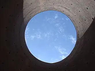 برج طغرل من الدّاخل.