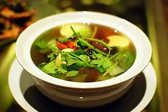 Kaeng chuet، كاري ليس كاريًا فعليًا، بل هو حساء