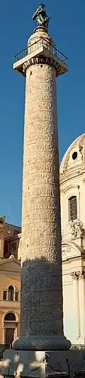 عرض مفصل للعمود من الجهة الجنوب-غربية(دقة عالية)