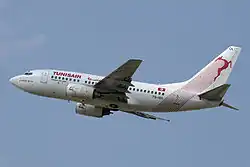 طائرة بوينغ 737-600 تابعة لشركة الخطوط التونسية.
