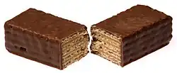 وافر مُغطى بالشوكولاتة ومحشو بالكراميل من شركة تونوك&nbsp;[الإنجليزية].
