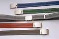 إبزيم حزام من نوع الصندوق المؤطر.