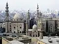 منظر عام لمسجد الرفاعي بجوار مسجد السلطان حسن