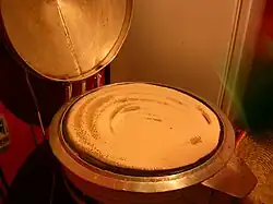خبزه بآلة الخبز الكهربائية.