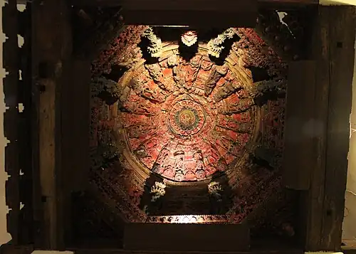 منظر داخلي لمنحوتة مندب.