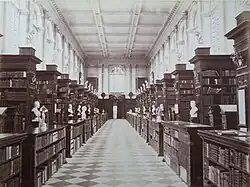 صورة تاريخية من الداخل، في عام 1870 تقريباً