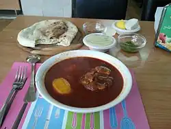 حساء لحم البقر من اليمن.