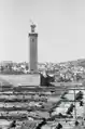 منظر على سطح القيسارية في عام 1932، مع ارتفاع مئذنة زاوية مولاي إدريس الثاني.